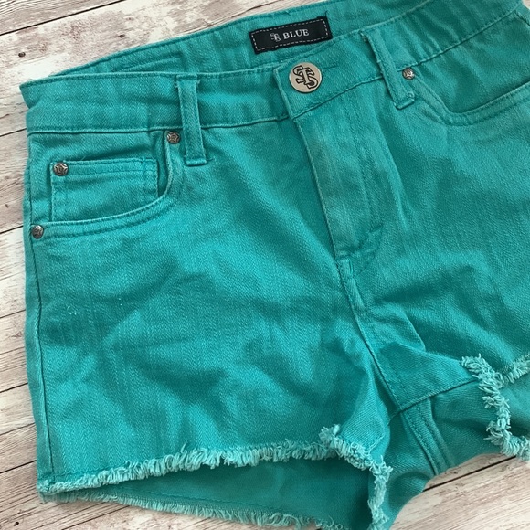 STS Blue Aqua Blue High Waisted Raw Hem Jean Shorts - Picture 2 of 6